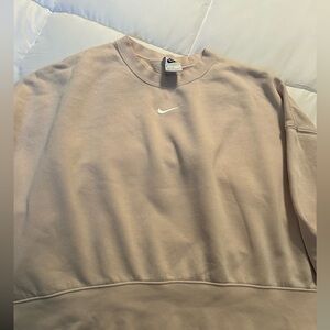 Women’s cropped nike crew neck sweatshirt